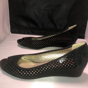 Anne Klein black wedge peeptoe slipon sz 8.5